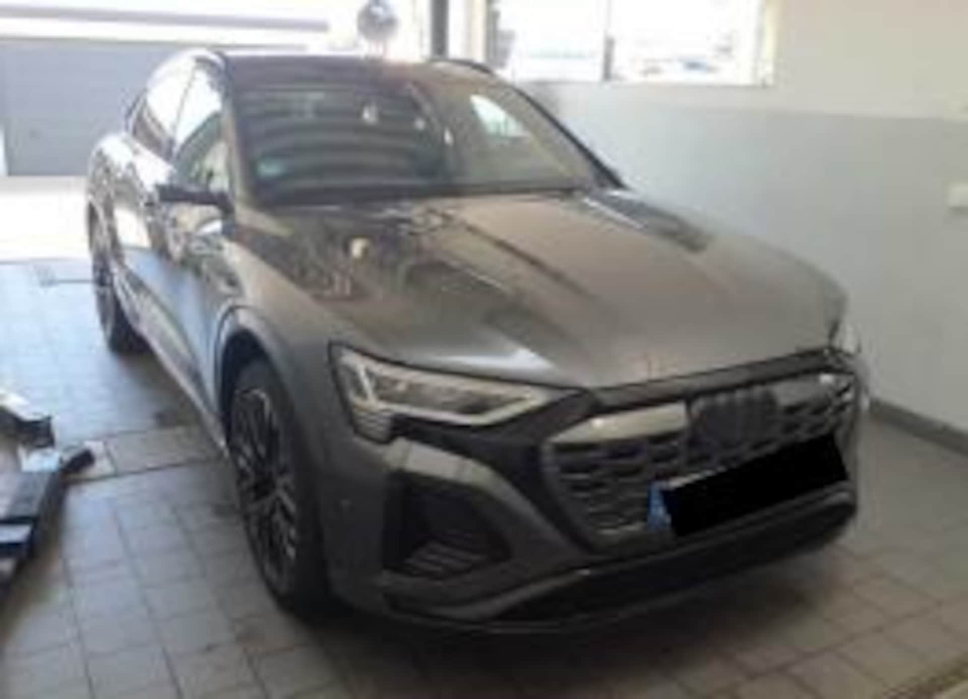 Audi Q8 Sportback e-tron S line