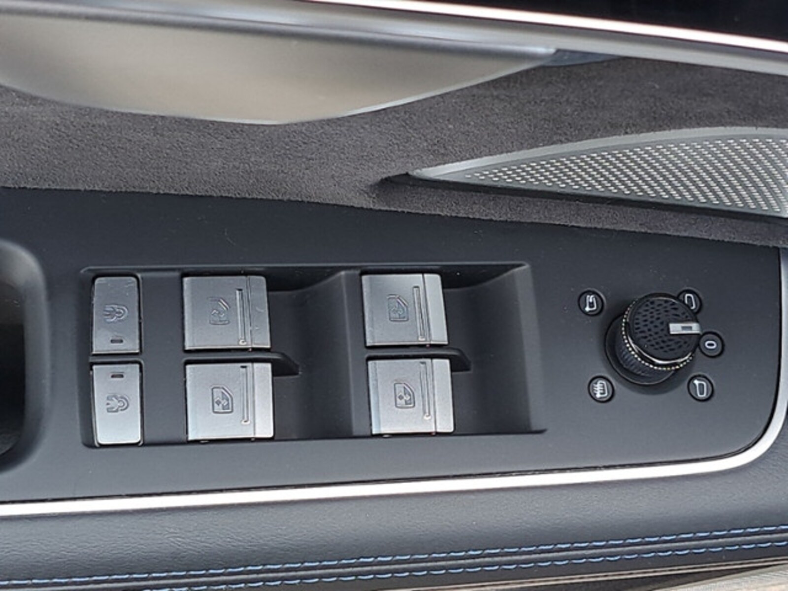 Audi A8 – Bild 14