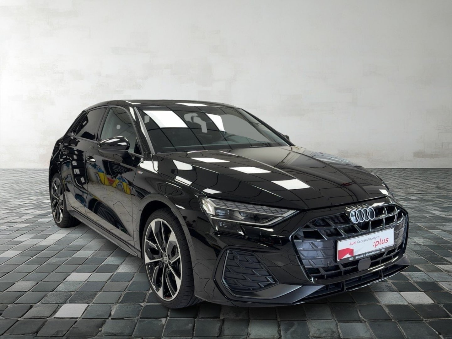 Bild über Audi A3 Sportback S line 40 TFSI quattro S tronic - für weitere Informationen kontaktieren Sie den Audi Partner