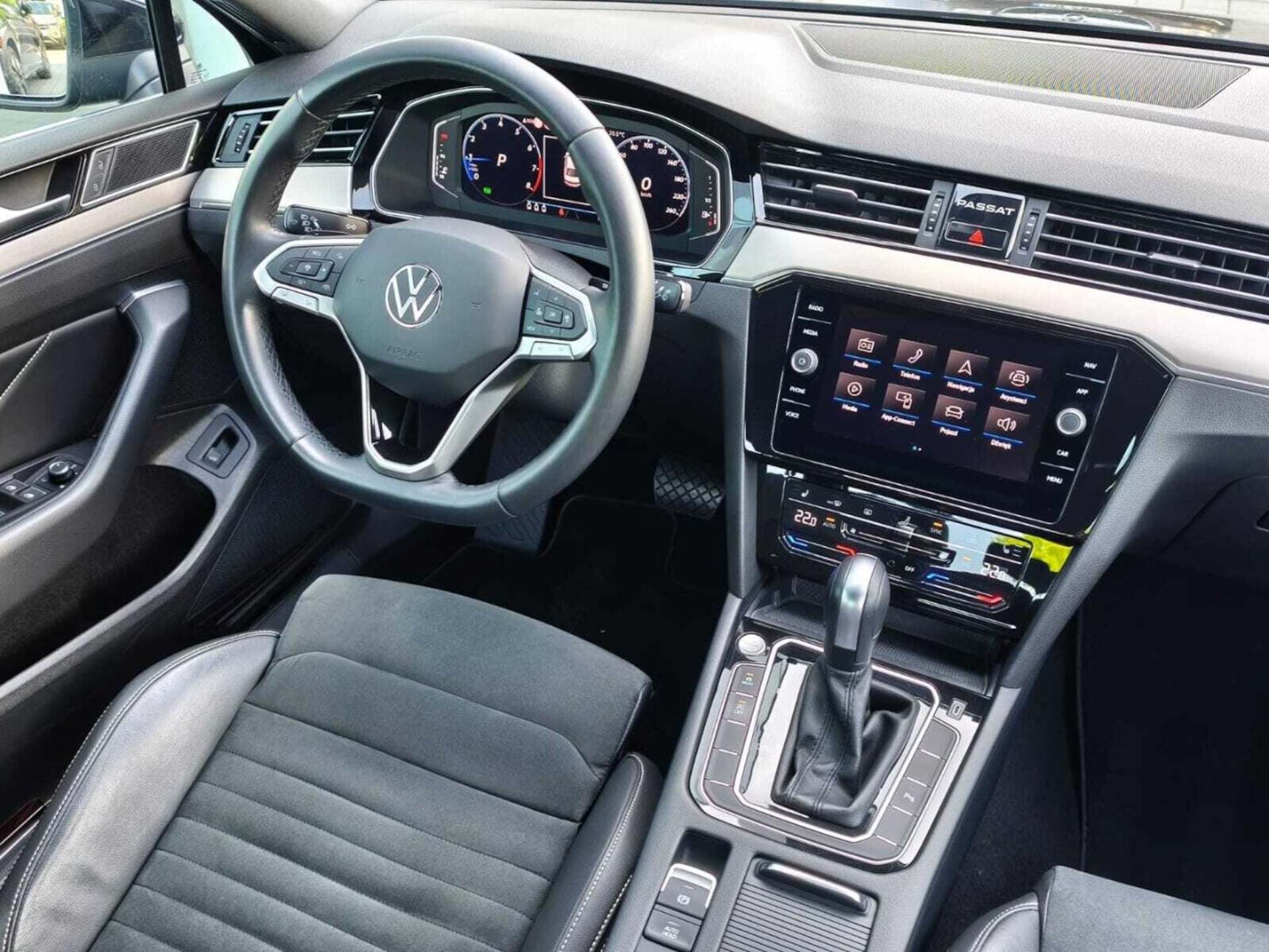 Volkswagen Passat Elegance