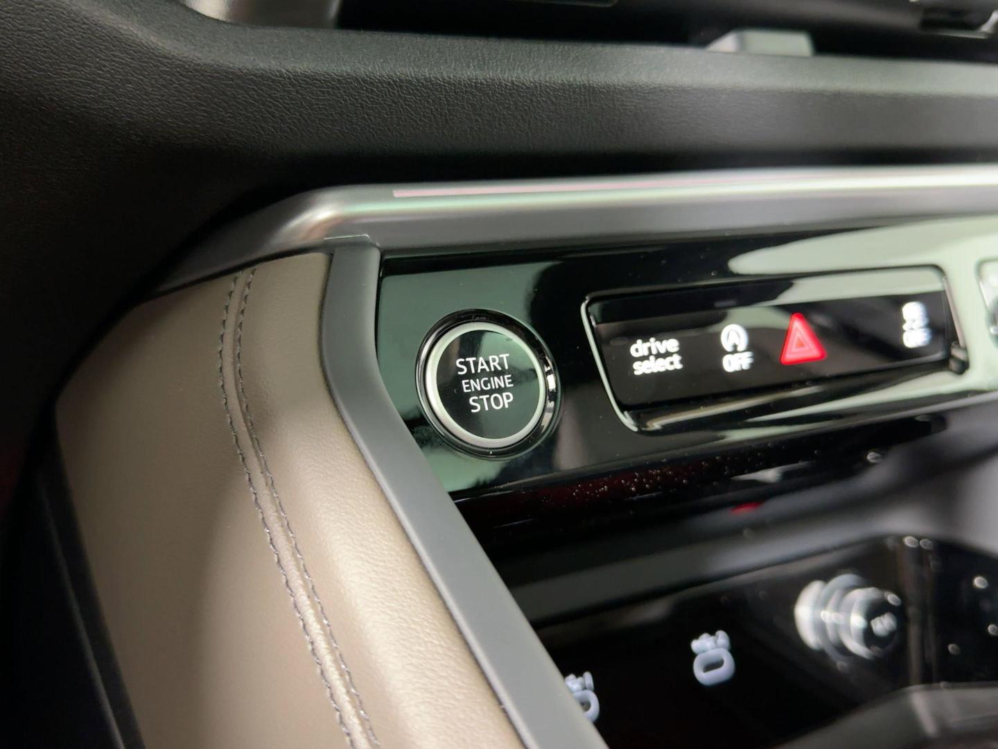 2025 Audi Q5 Premium - Photo 27