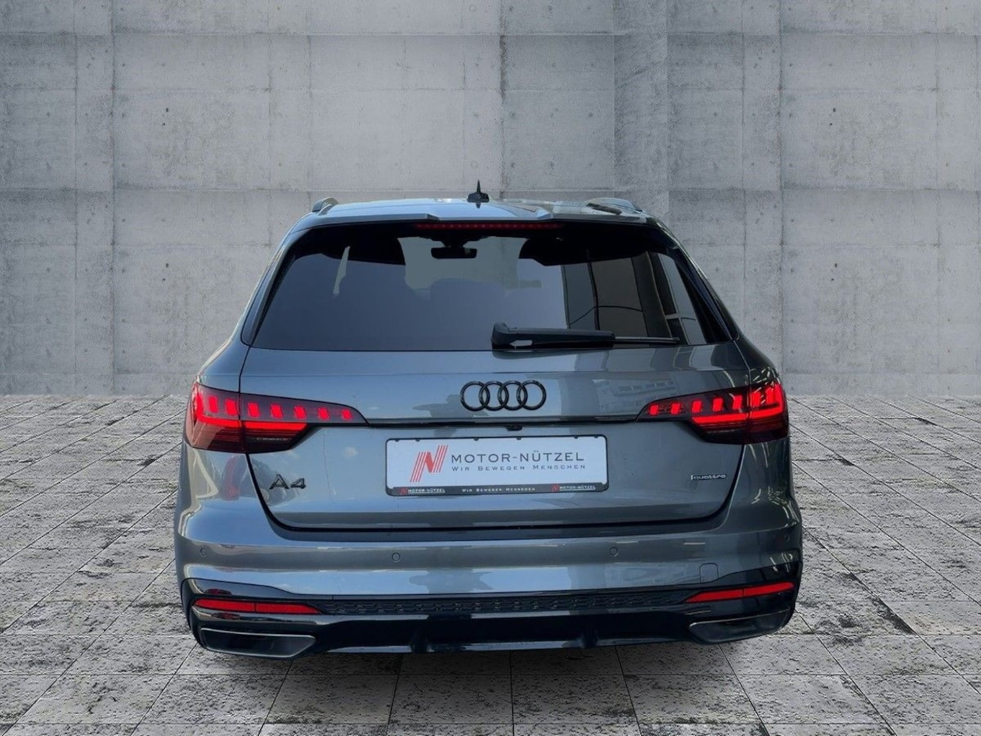 Audi A4 Avant S line