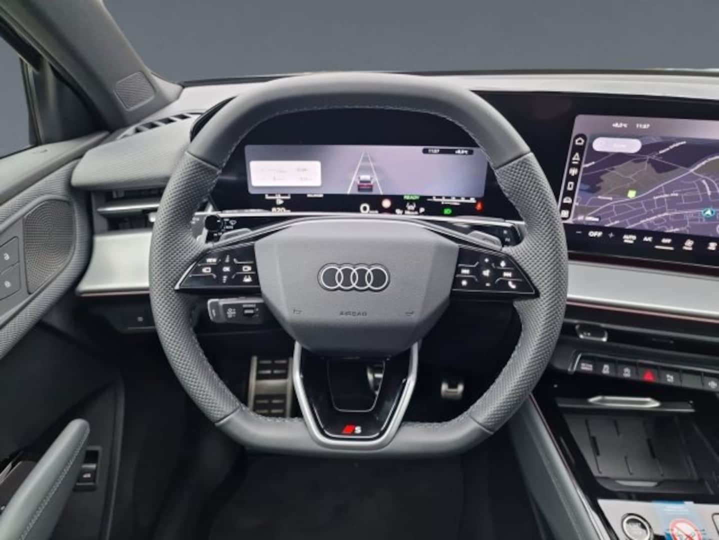Bild über Audi Q3 SUV TFSI quattro 150 kW S tronic - für weitere Informationen kontaktieren Sie den Audi Partner
