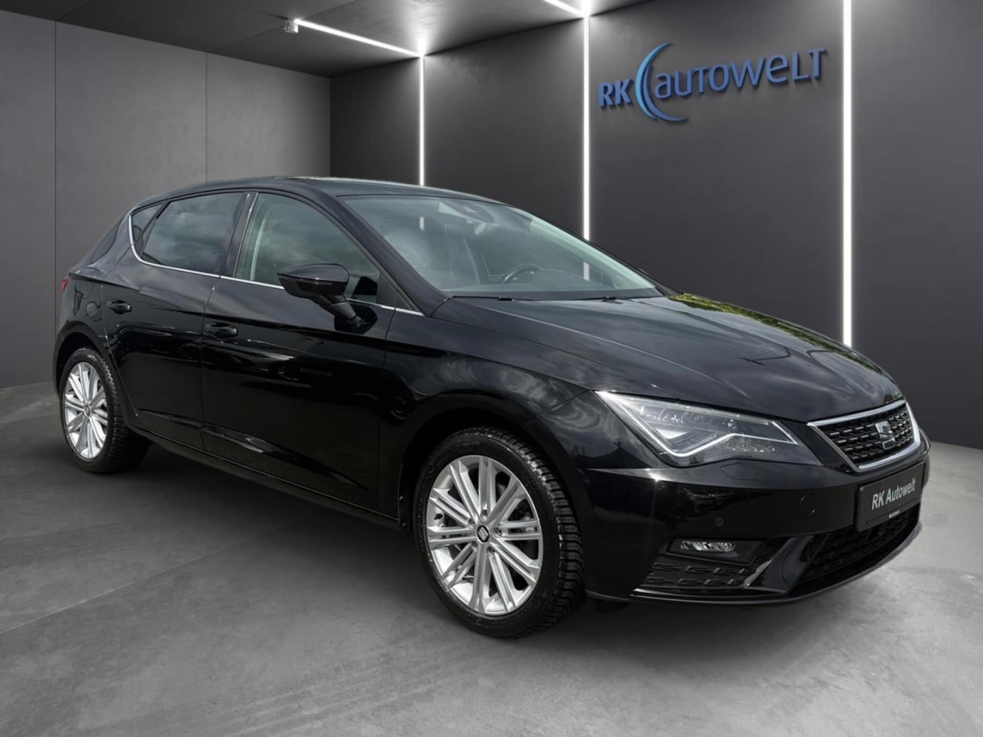 SEAT Leon XCELLENCE