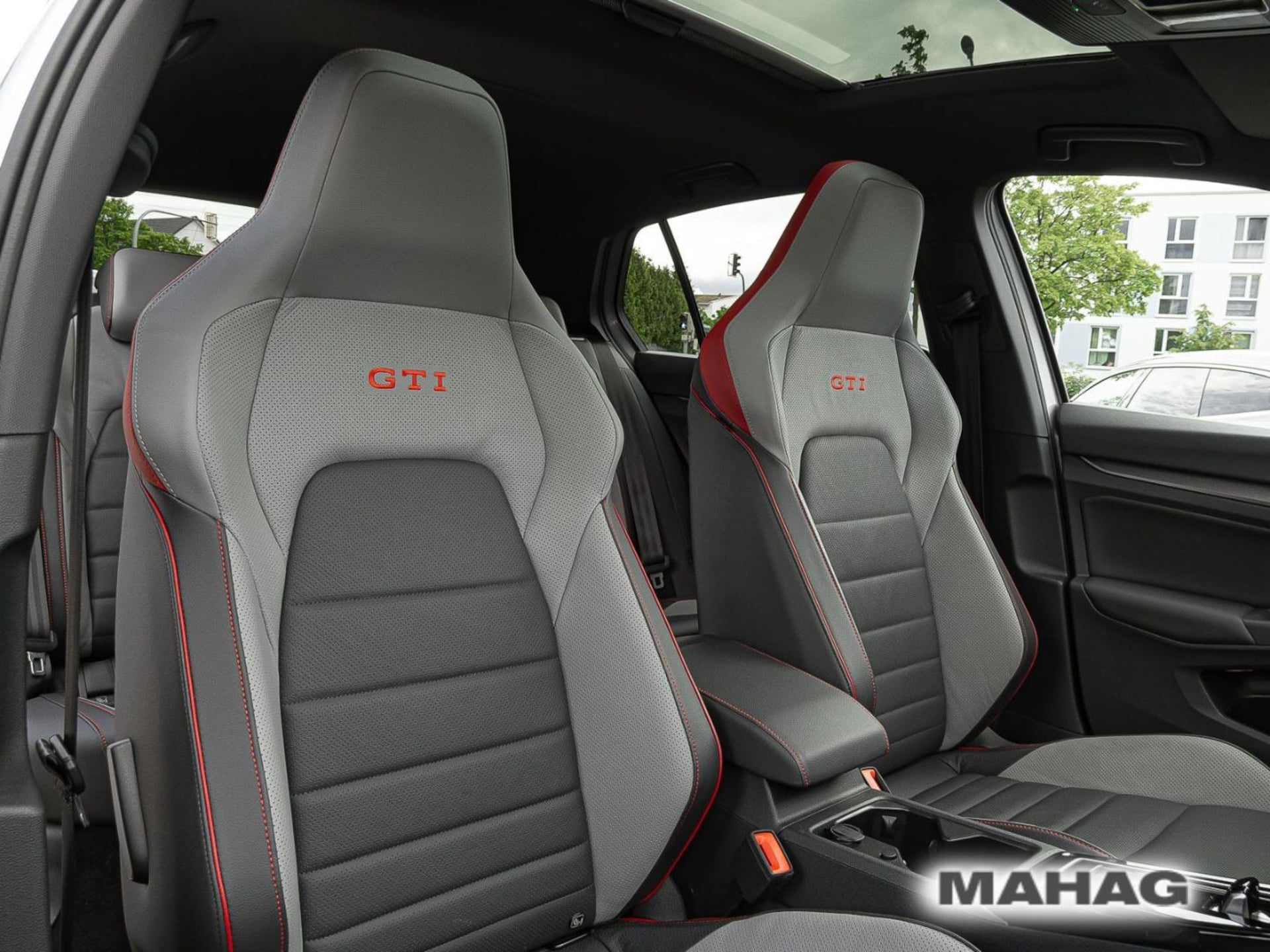 Volkswagen Golf GTI
