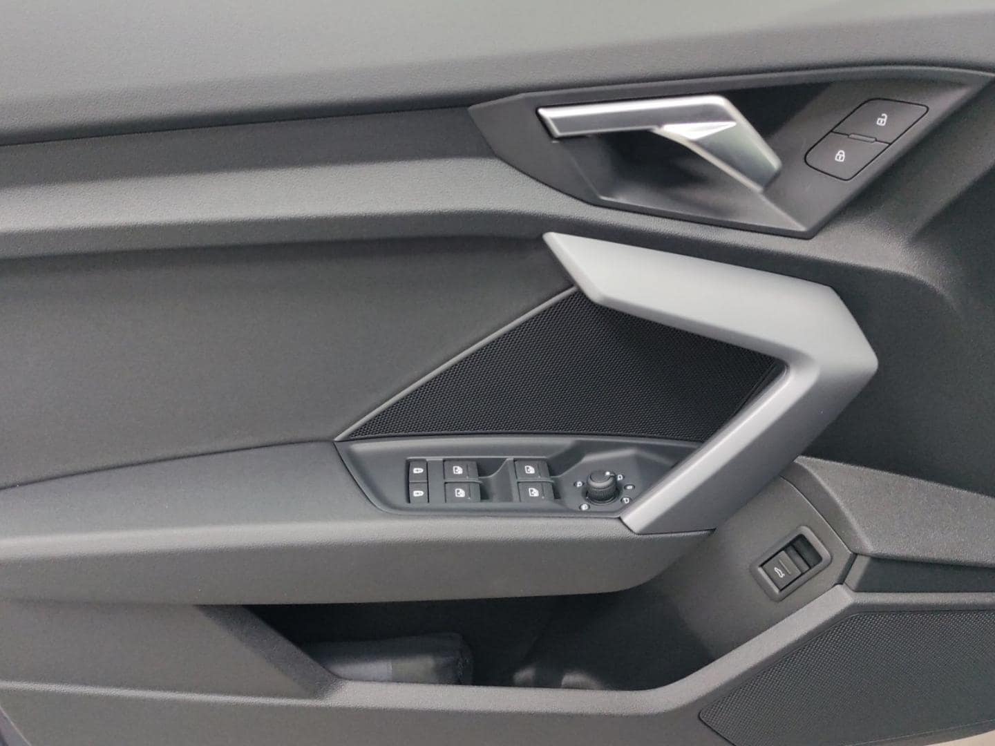 Bild über Audi A3 Limousine advanced 35 TFSI S tronic - für weitere Informationen kontaktieren Sie den Audi Partner