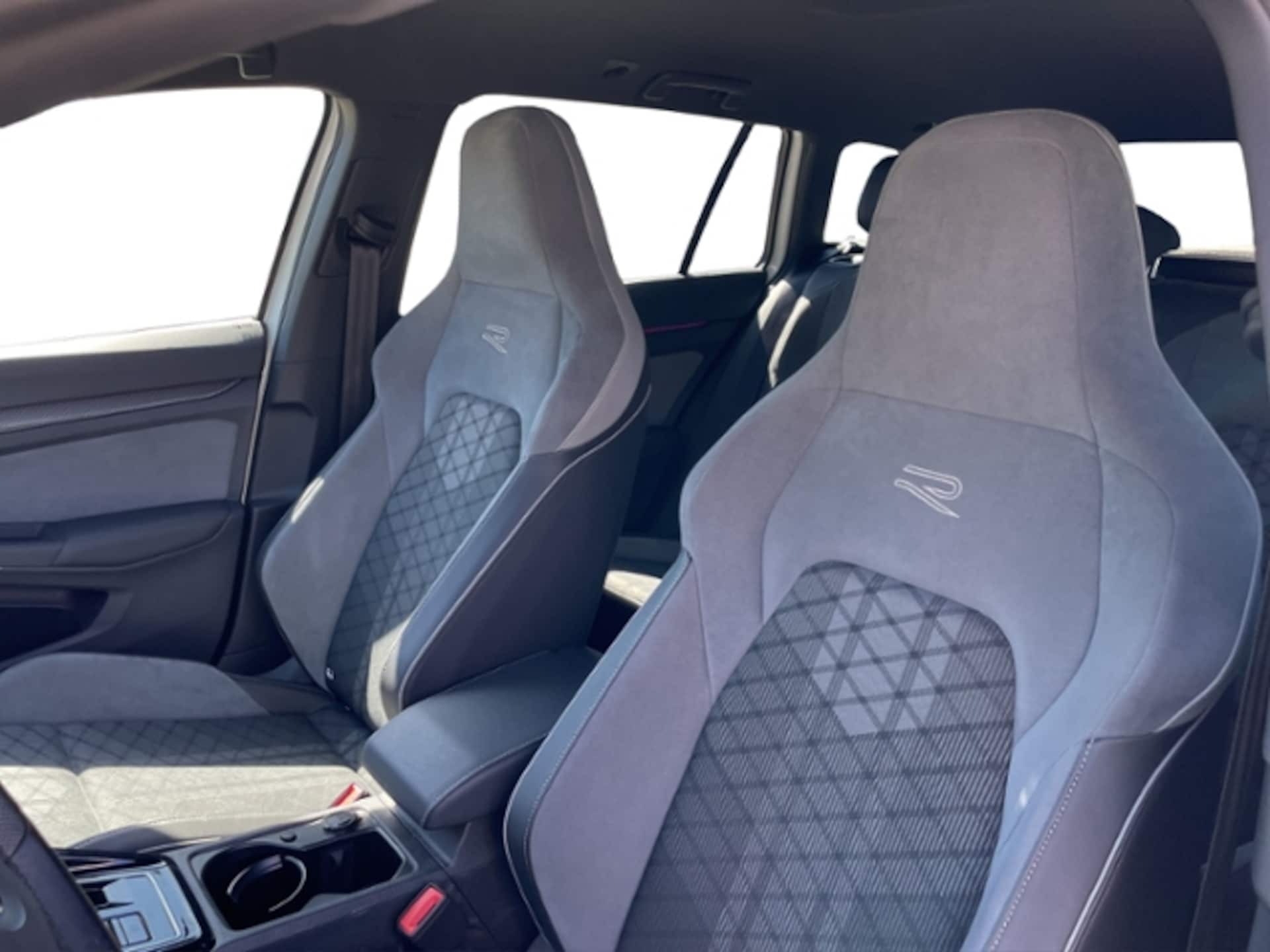 Volkswagen Golf Variant R-Line
