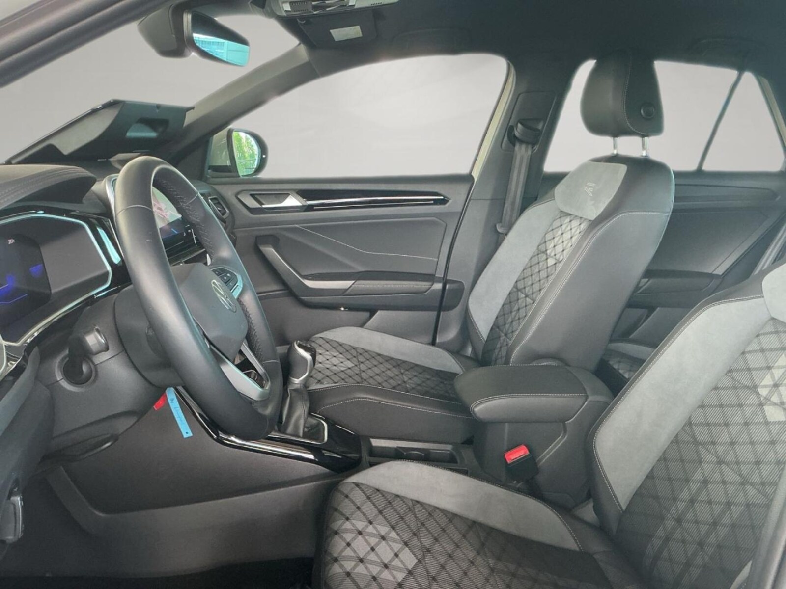 Volkswagen T-Roc – Bild 8