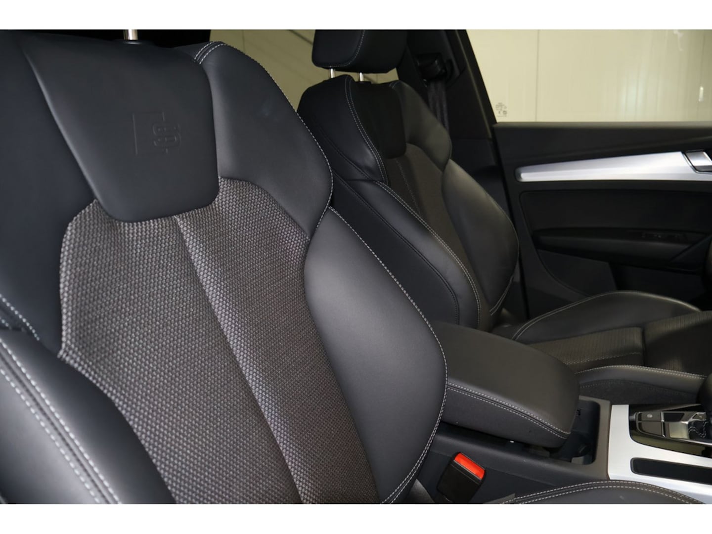 Bild über Audi Q5 Sportback 40 TDI quattro S tronic - für weitere Informationen kontaktieren Sie den Audi Partner