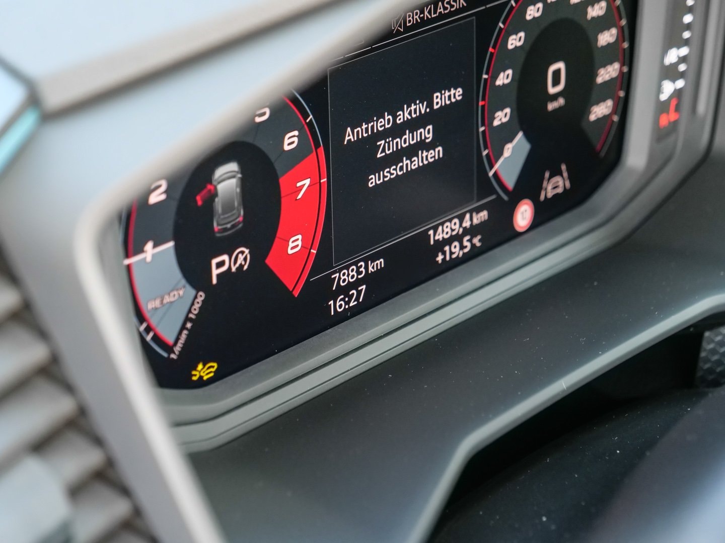 Bild über Audi A1 Sportback advanced 30 TFSI S tronic - für weitere Informationen kontaktieren Sie den Audi Partner