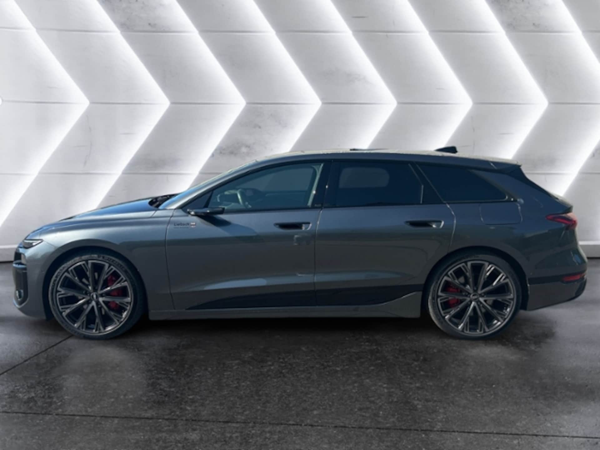 Audi A6 Avant e-tron edition one
