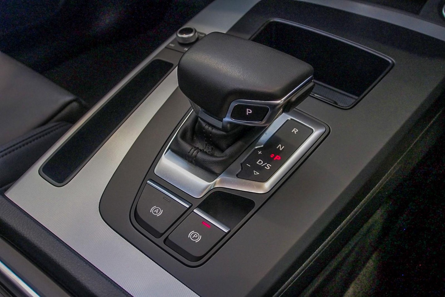 Image about Audi Q5 Sport 40 TDI quattro S tronic