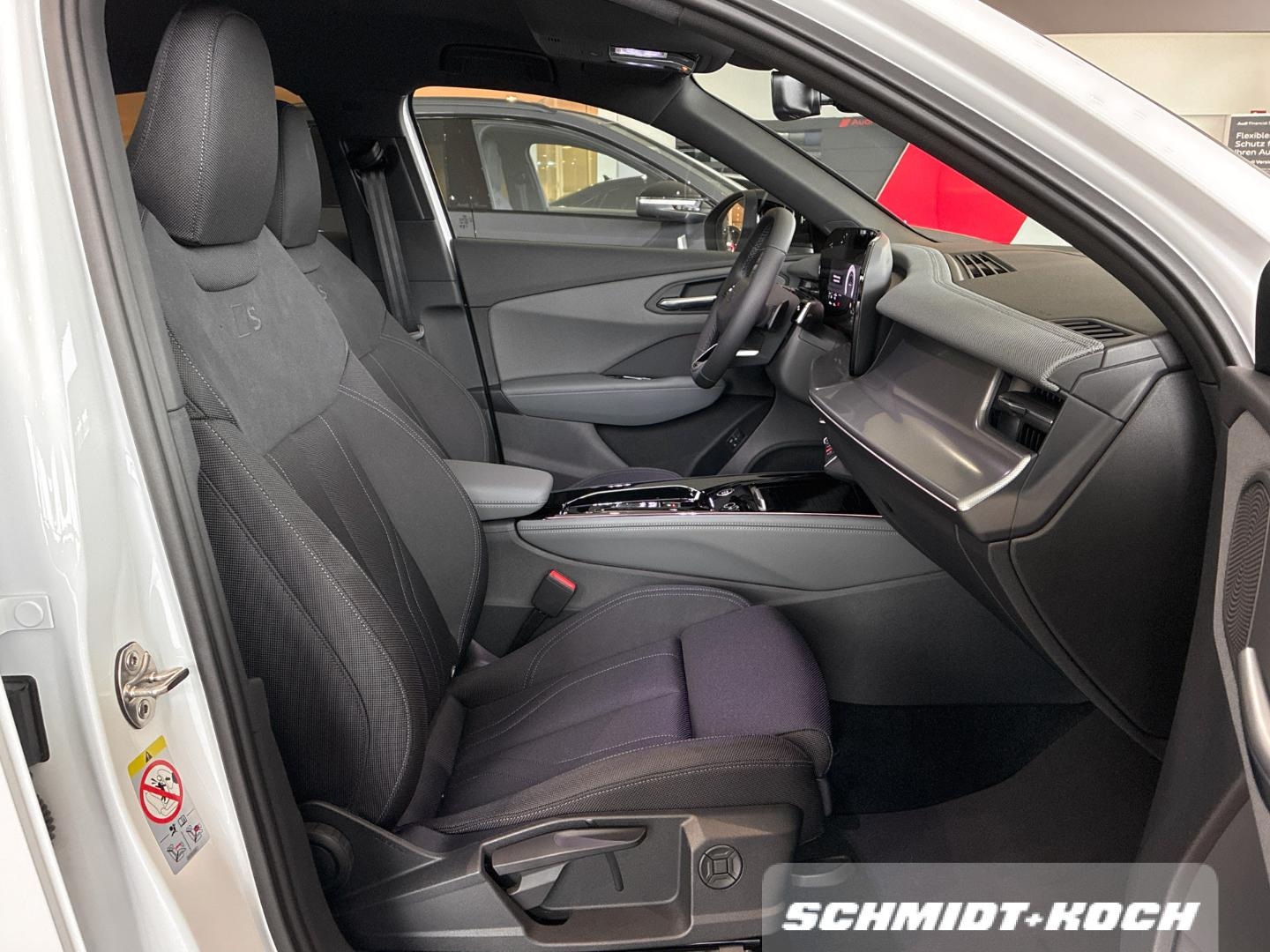 Bild über Audi Q3 Sportback e-hybrid e-hybrid 200 kW S tronic - für weitere Informationen kontaktieren Sie den Audi Partner