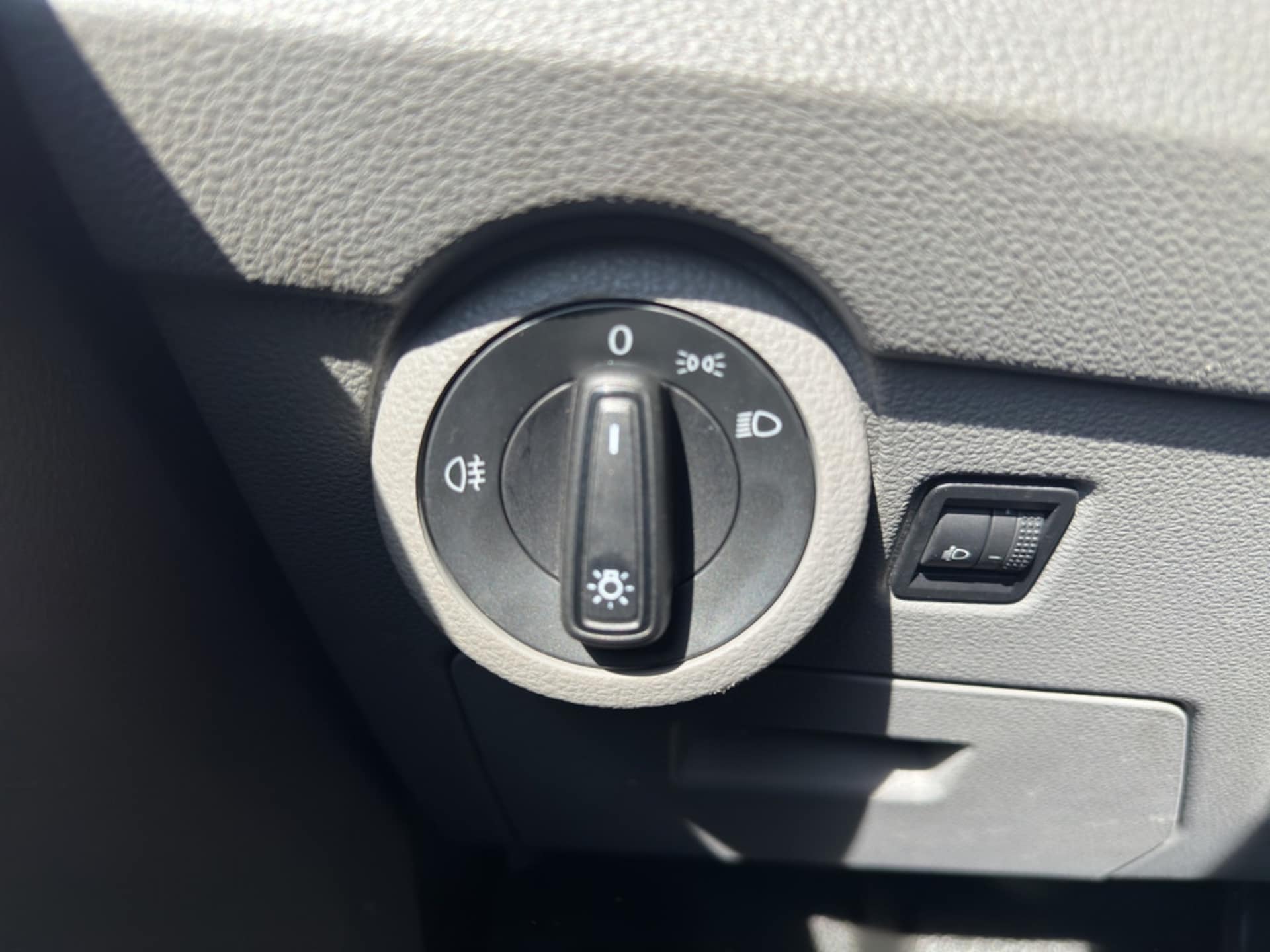 Volkswagen T6.1 Transporter Kombi kurzer Radstand