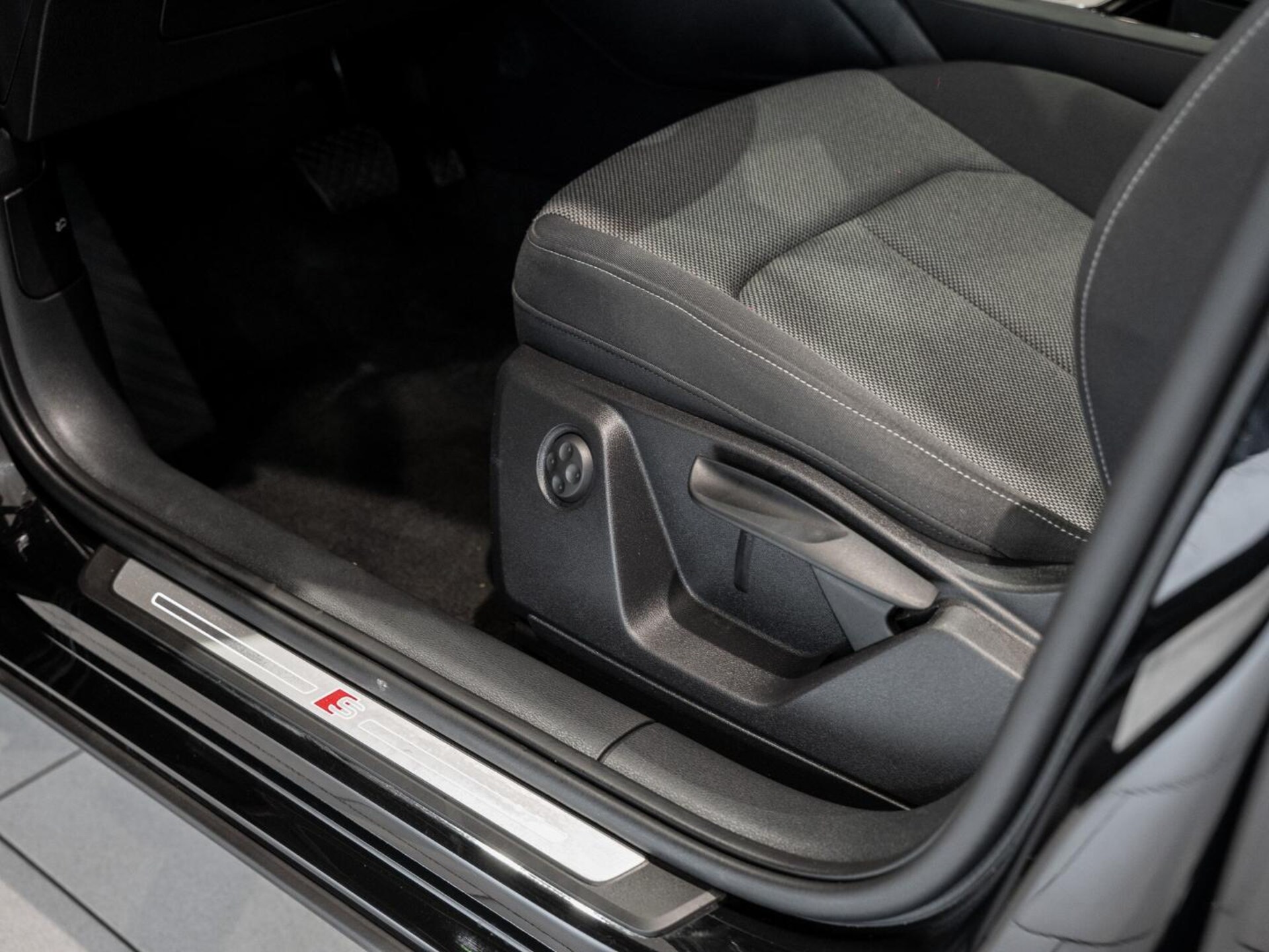 Audi Q2 S line