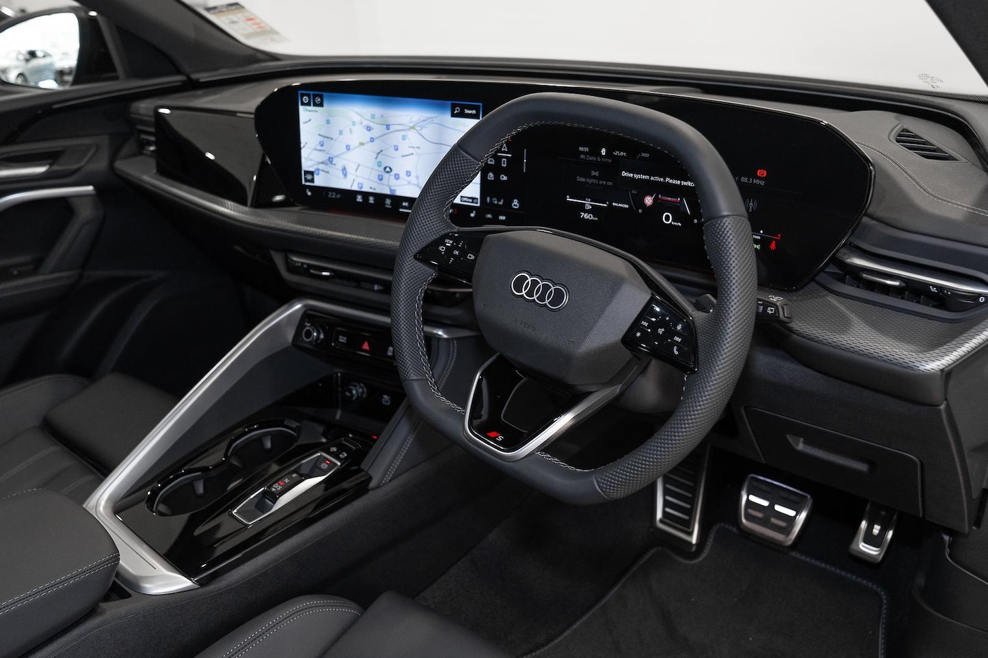 Image about Audi Q5 SUV TDI quattro 150 kW sport