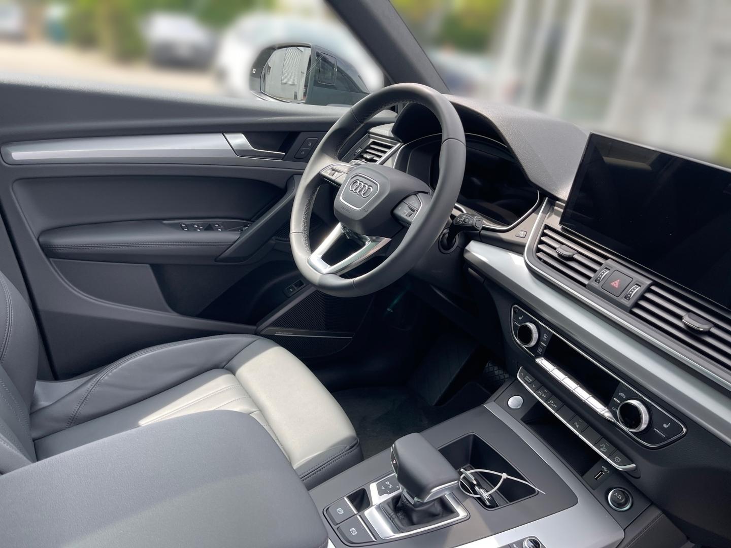 Image about Audi Q5 Sportback 45 TFSI quattro S tronic