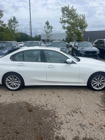 2023 BMW 330i