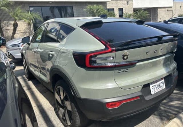 2024 Volvo C40 Recharge Pure Electric