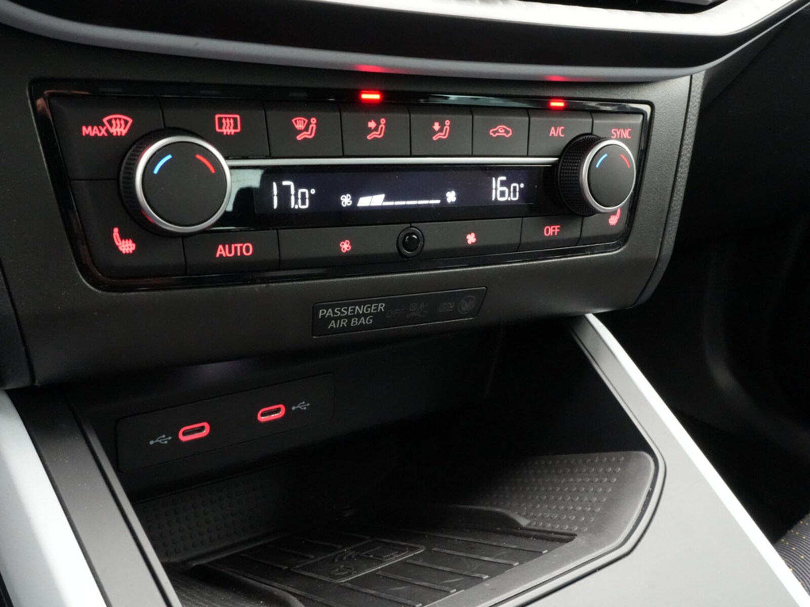 SEAT Arona – Bild 12
