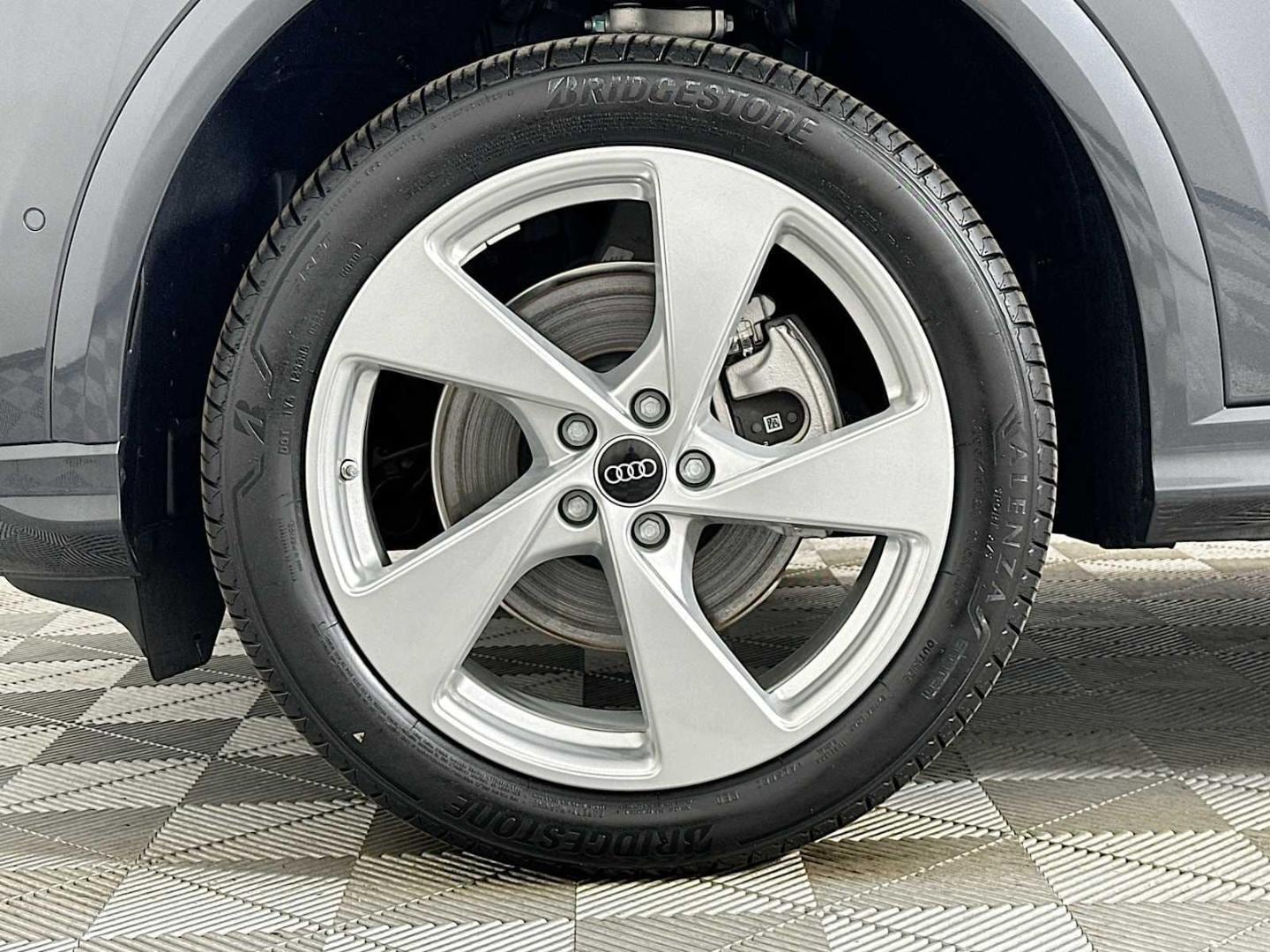2025 Audi Q5 Premium Plus - Photo 30