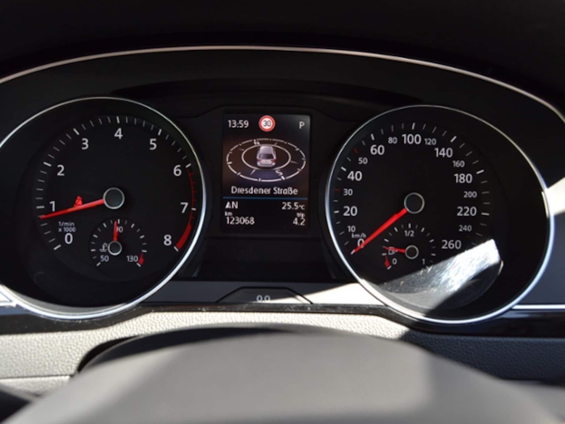 Volkswagen Passat Variant Elegance
