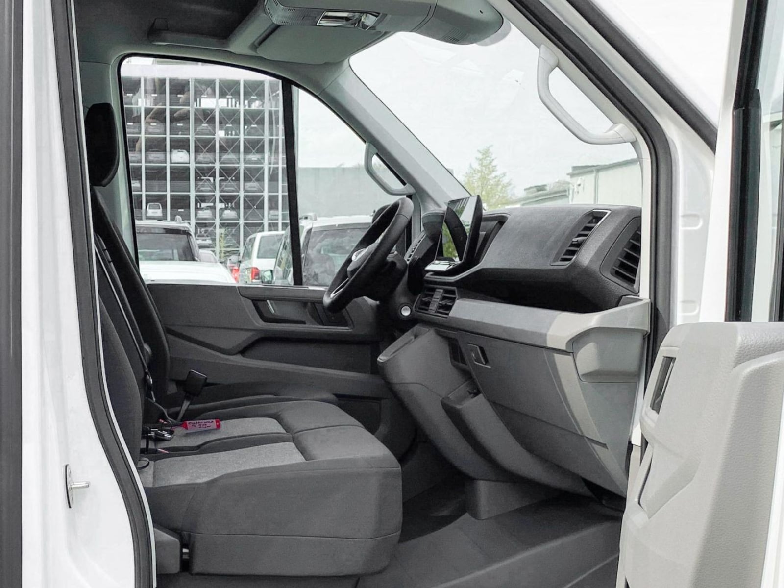 Volkswagen Crafter Kasten mittlerer Radstand – Bild 6