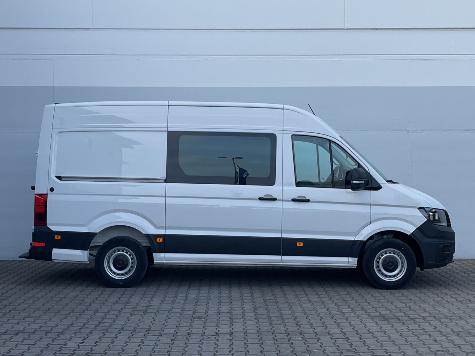 Volkswagen Crafter Kasten mittlerer Radstand – Bild 5