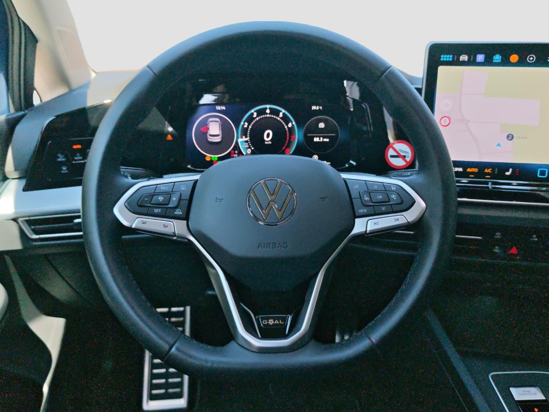 Volkswagen Golf Life