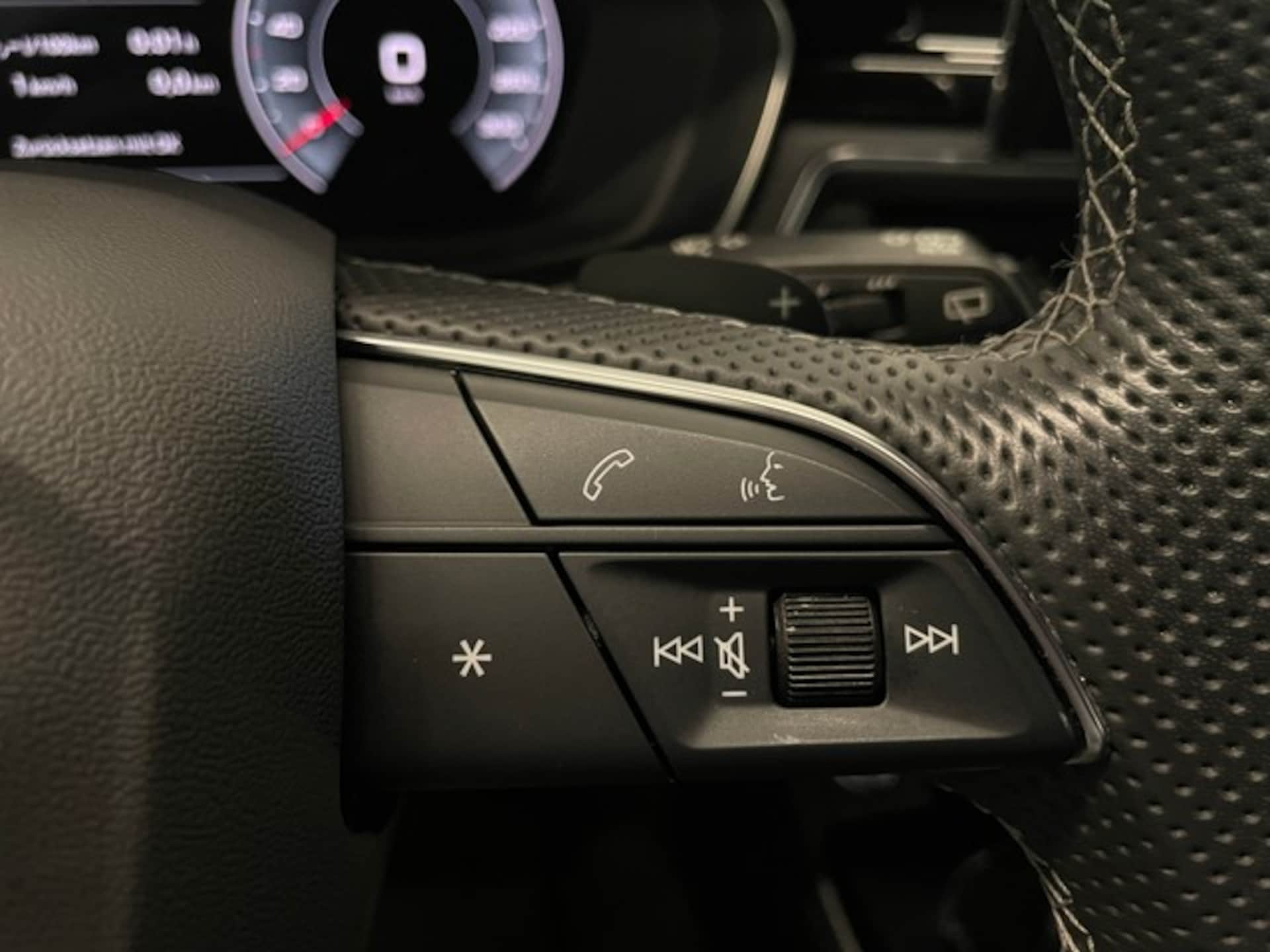 Audi A4 Avant S line