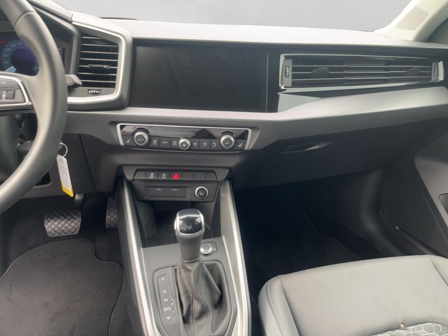 Bild über Audi A1 Sportback advanced 35 TFSI S tronic - für weitere Informationen kontaktieren Sie den Audi Partner