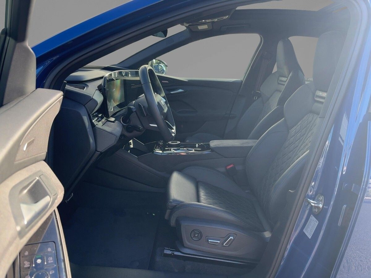 Image about Audi Q6 SUV e-tron e-tron quattro