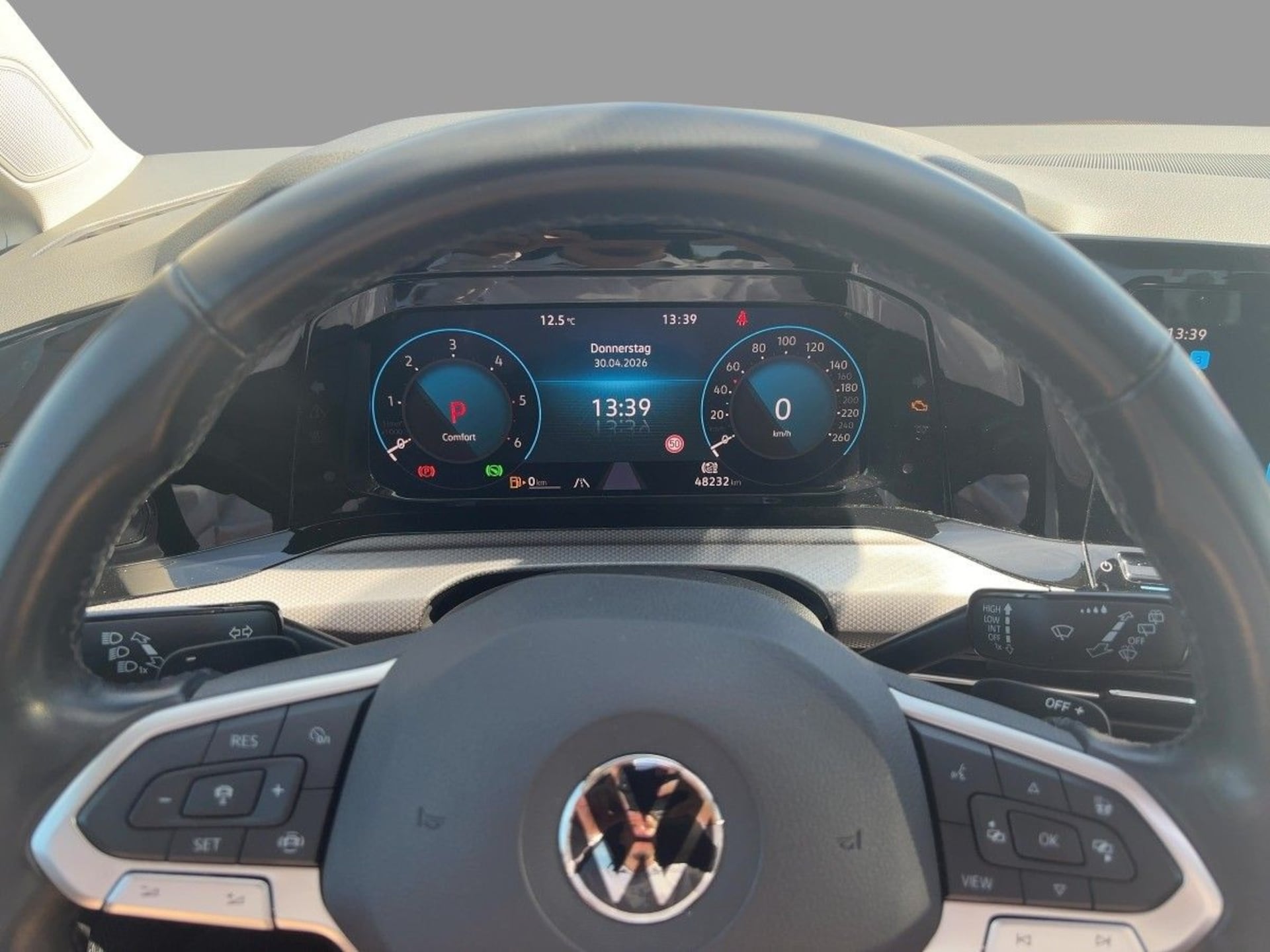 Volkswagen Golf Active