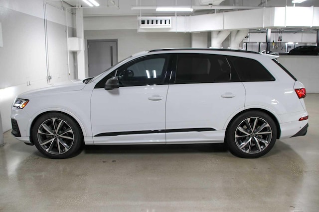 2023 Audi SQ7
