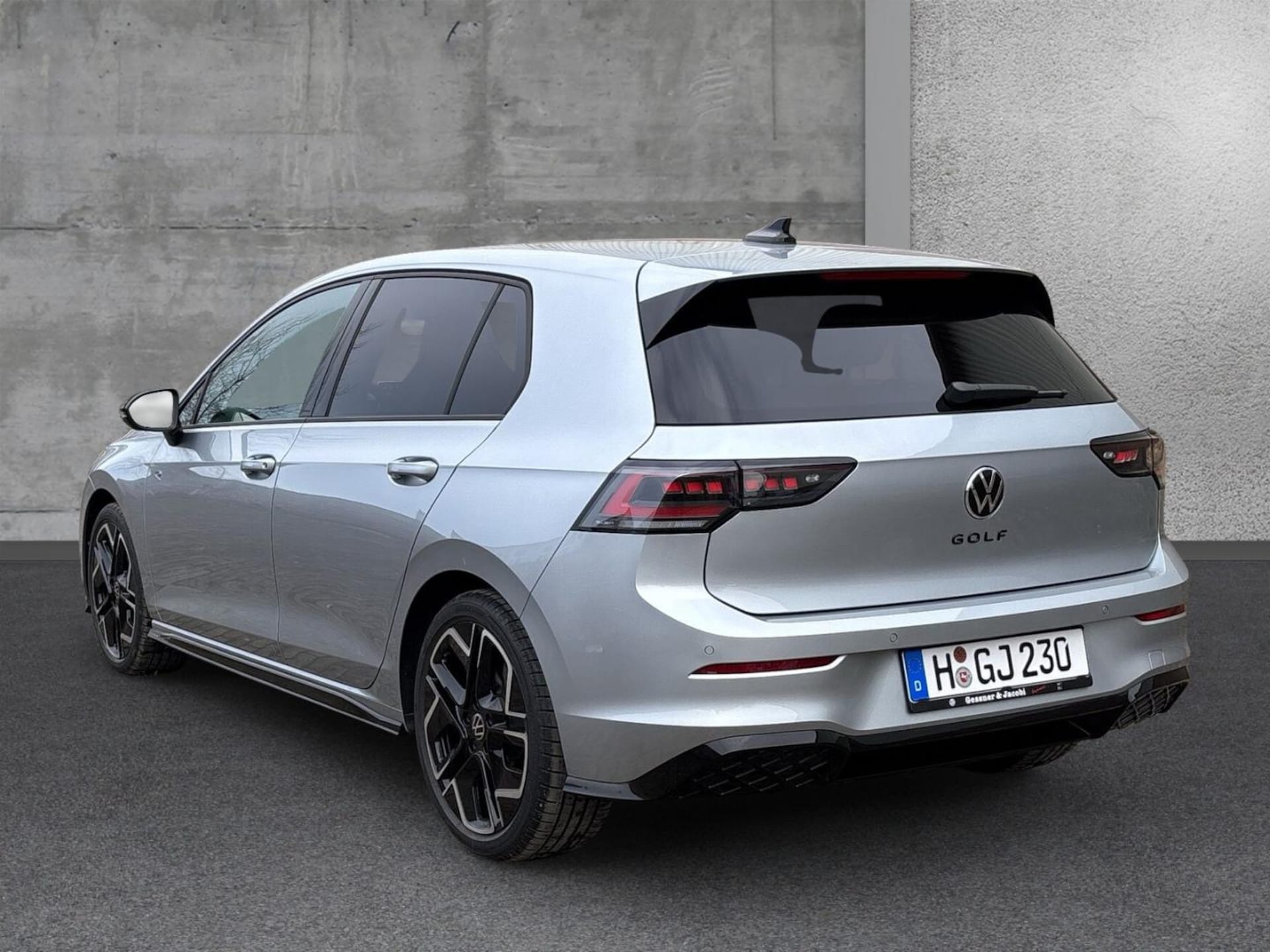 Volkswagen Golf R-Line
