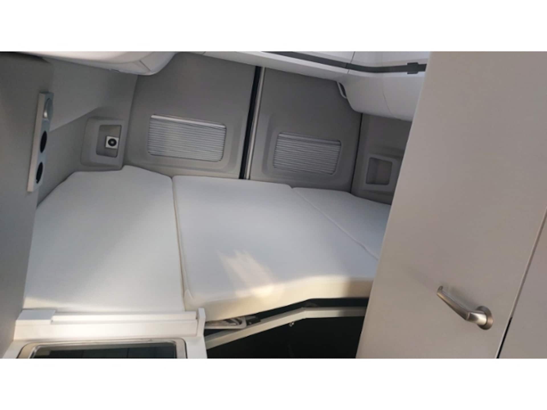 Volkswagen Grand California 600