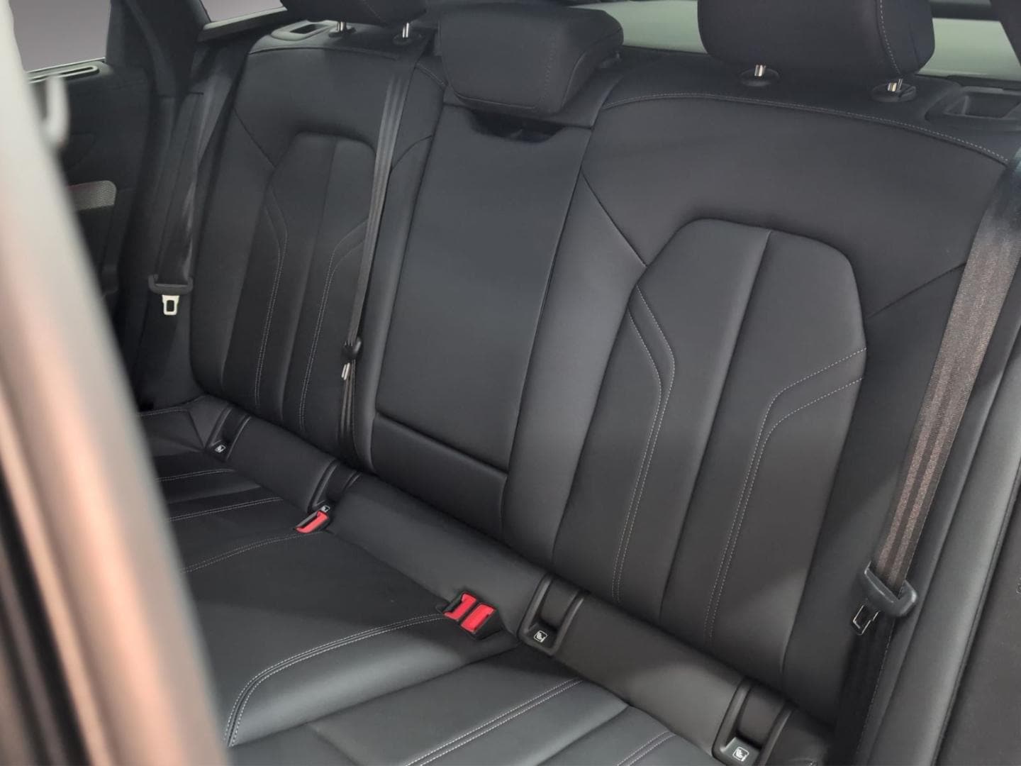 Bild über Audi A6 Avant TFSI 150 kW S tronic - für weitere Informationen kontaktieren Sie den Audi Partner