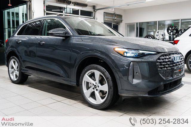 2025 Audi Q5 40 Premium Plus's photo