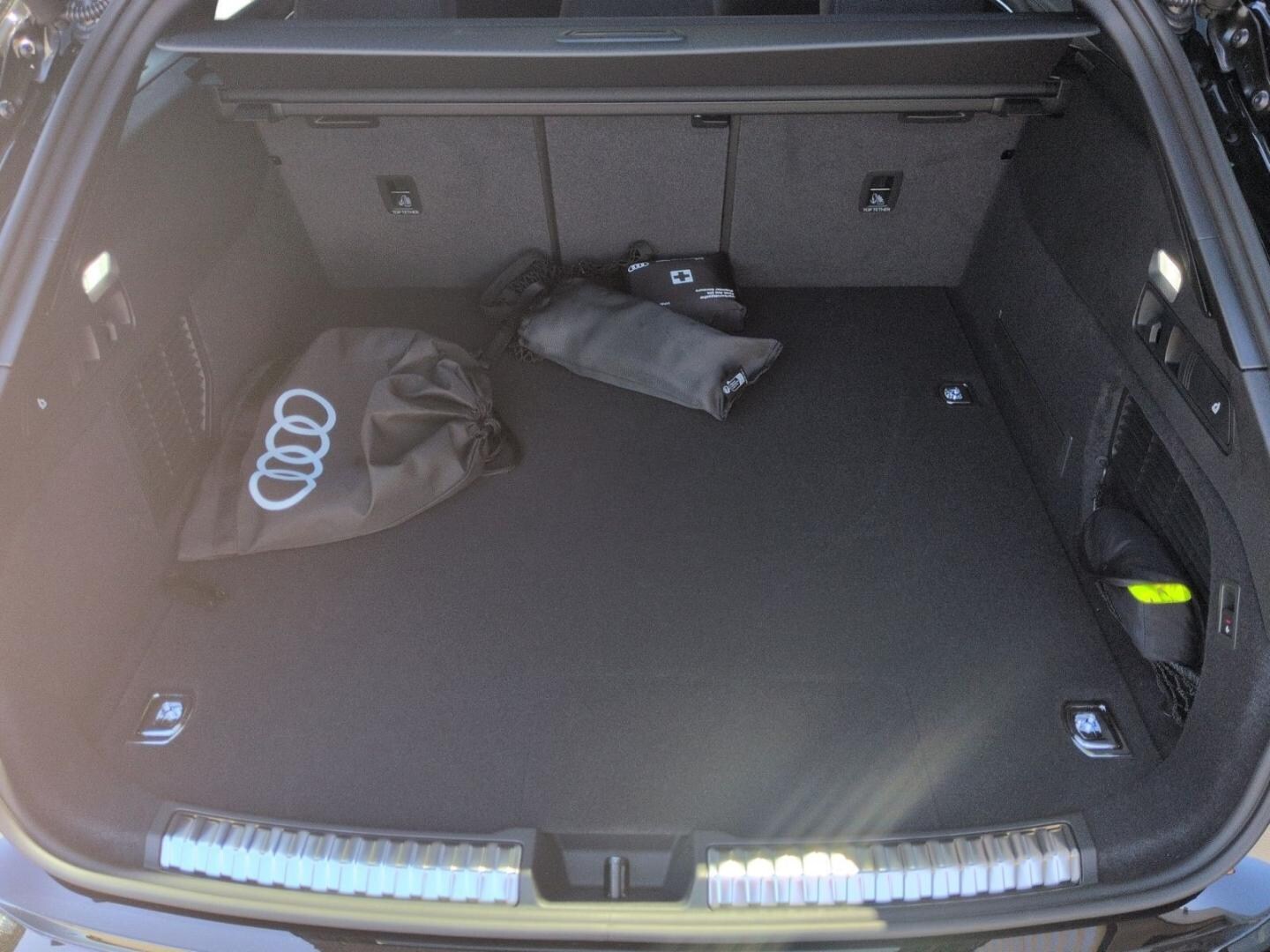 Bild über Audi A5 Avant e-hybrid edition one e-hybrid quattro 220 kW S tronic - für weitere Informationen kontaktieren Sie den Audi Partner