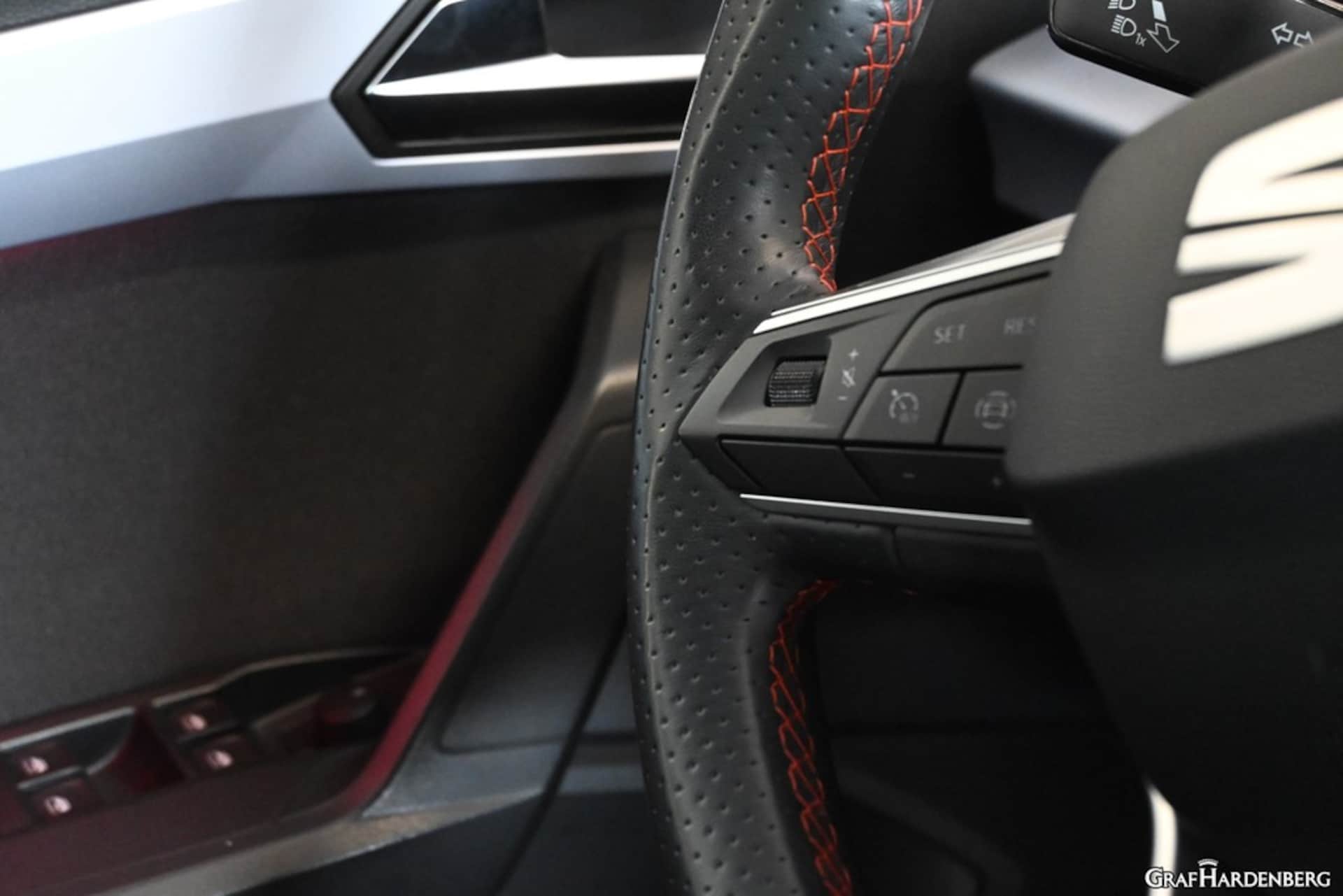 SEAT Arona FR