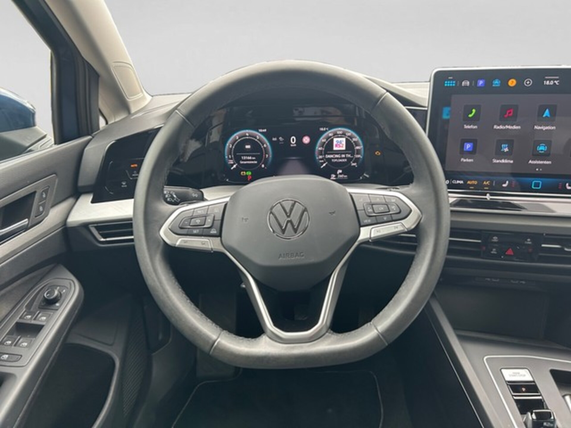 Volkswagen Golf Life