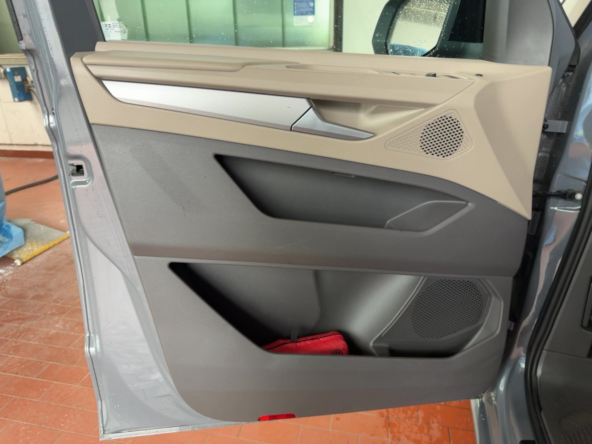 Volkswagen Multivan Basis-Modell
