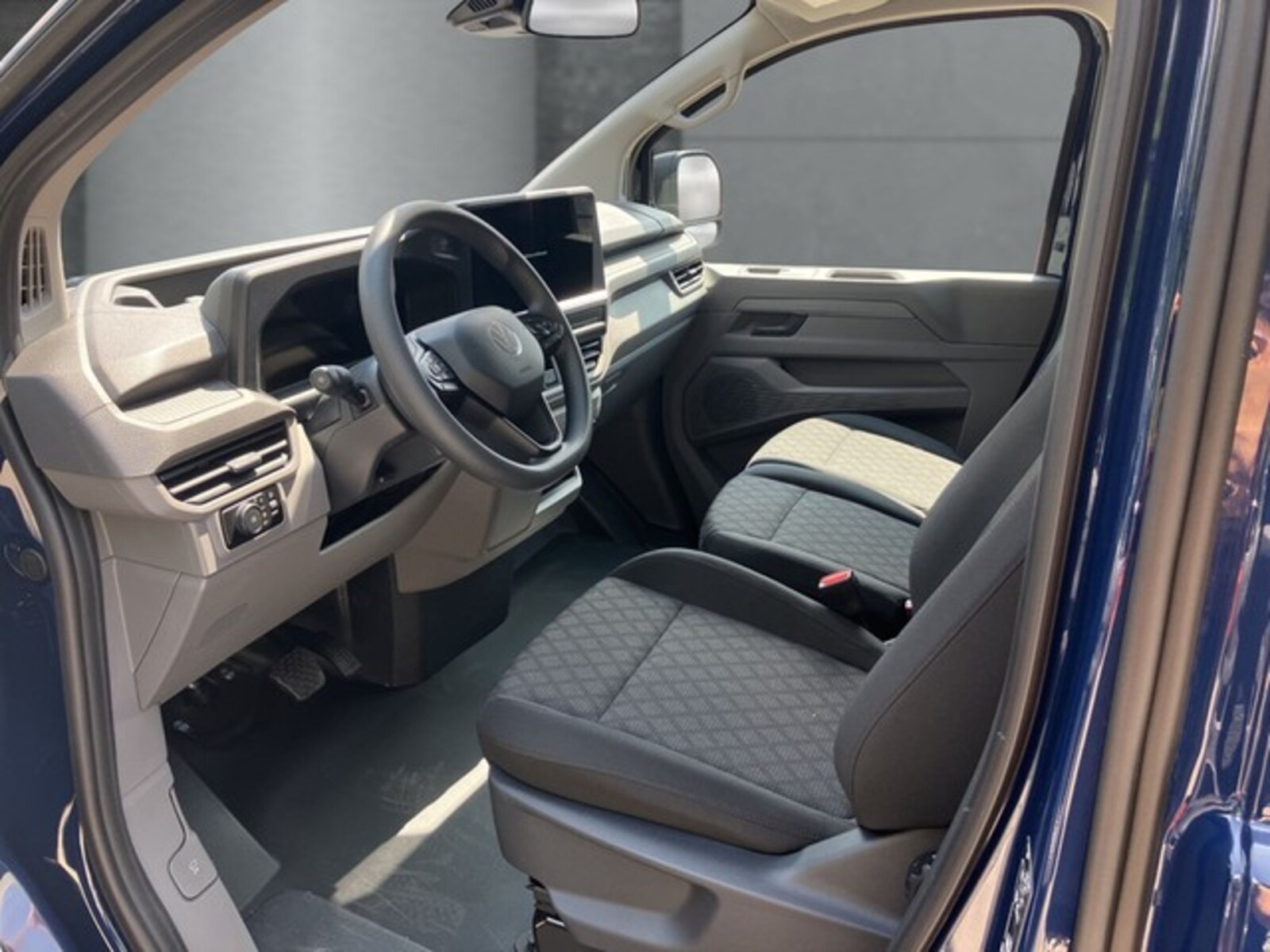 Volkswagen Transporter Kasten kurzer Radstand – Bild 10