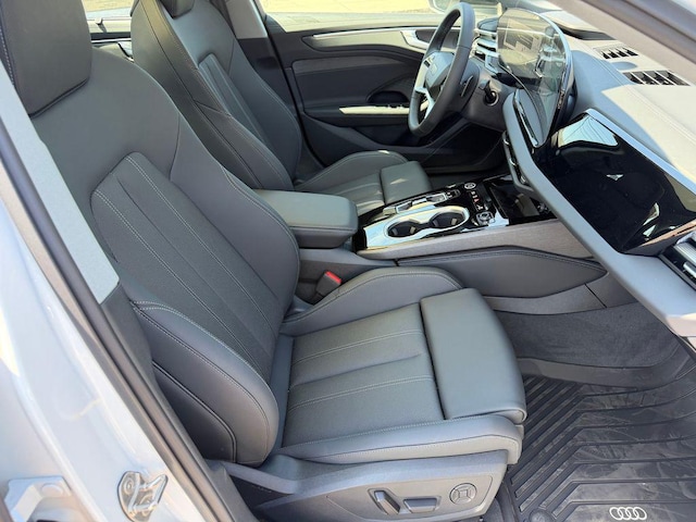 2026 Audi A6 Premium Plus - Photo 9