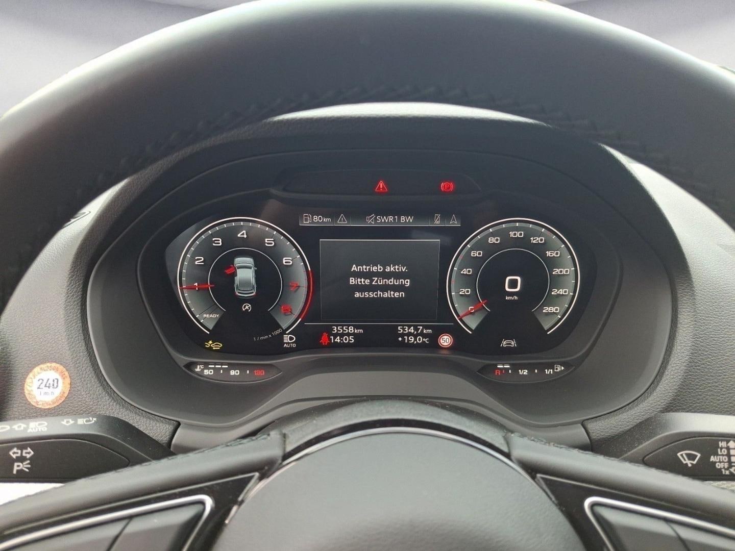 Bild über Audi Q2 advanced 30 TFSI Schaltgetriebe - für weitere Informationen kontaktieren Sie den Audi Partner