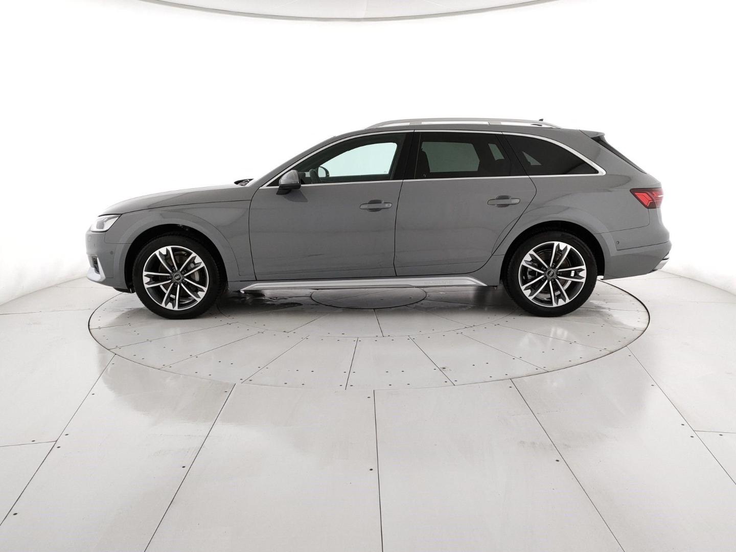 Immagine di Audi A4 allroad quattro 40 TDI 150 kW (204 CV) S tronic - Vista: for more details contact your dealer