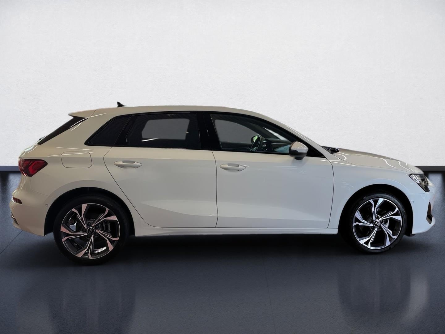 Bild über Audi A3 Sportback advanced 35 TFSI S tronic - für weitere Informationen kontaktieren Sie den Audi Partner
