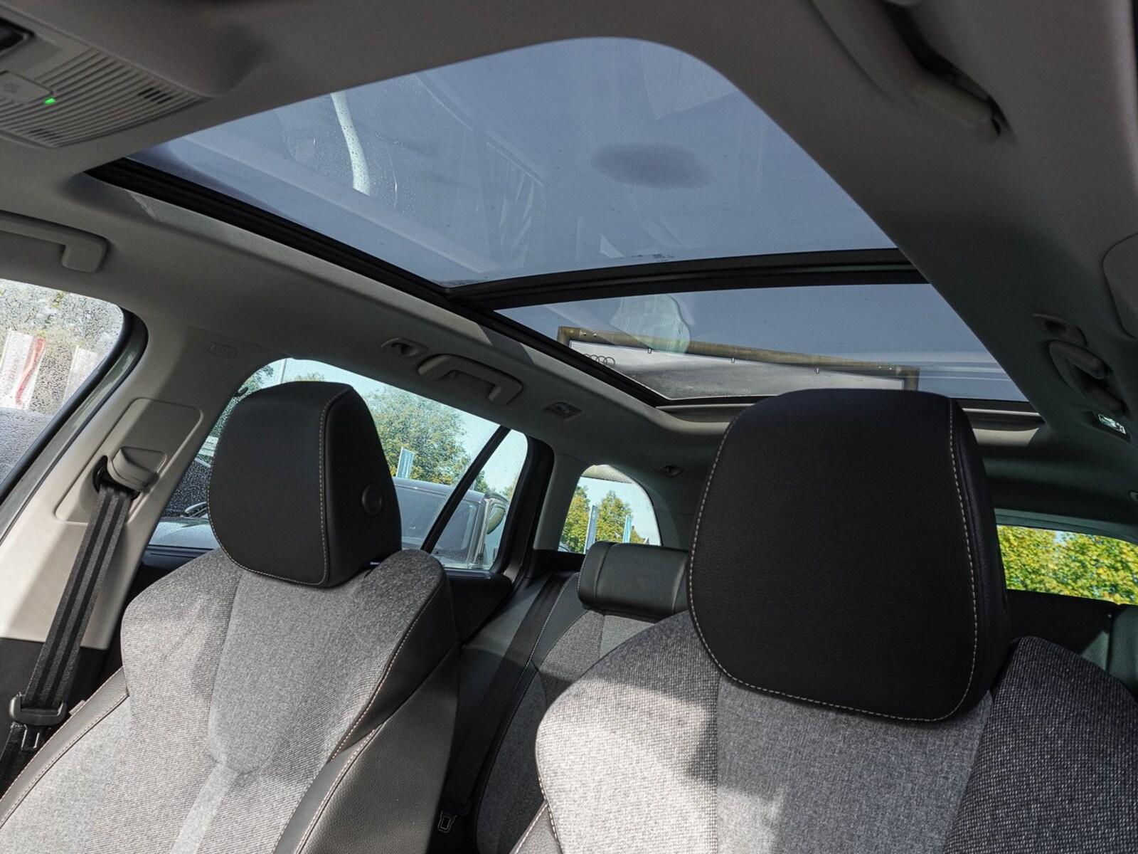 Škoda Octavia Combi – Bild 8