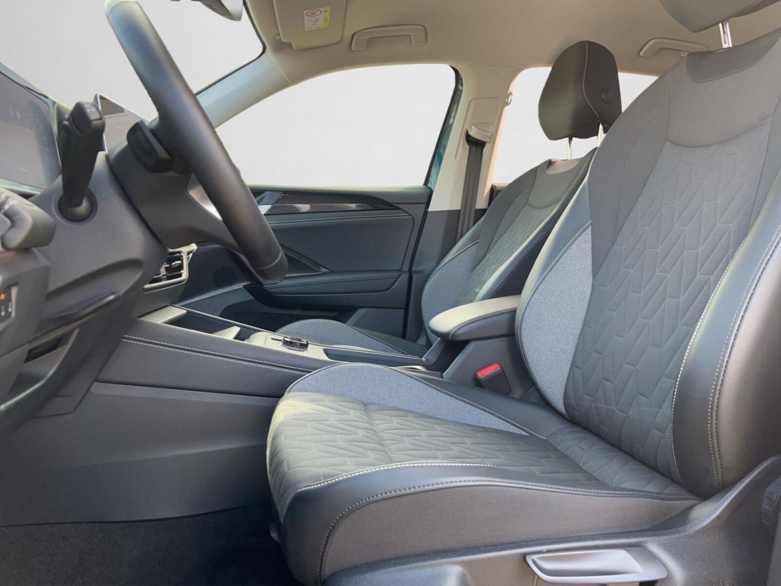 Volkswagen Tiguan – Bild 12