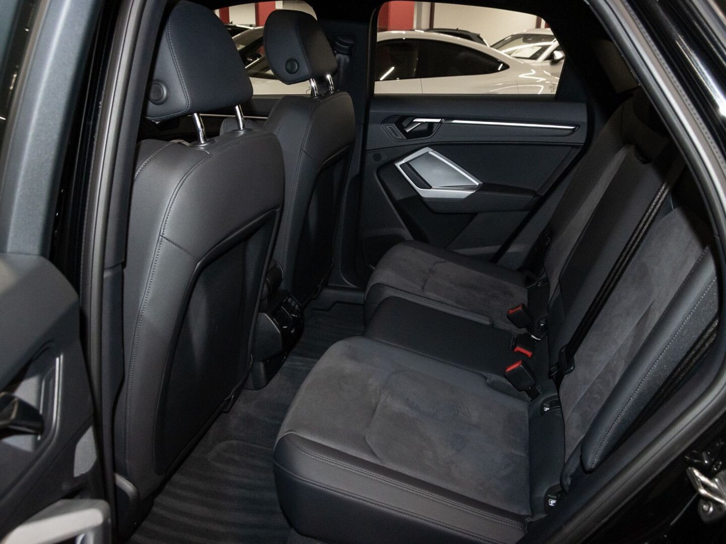 Bild über Audi Q3 Sportback 35 TDI S tronic - für weitere Informationen kontaktieren Sie den Audi Partner